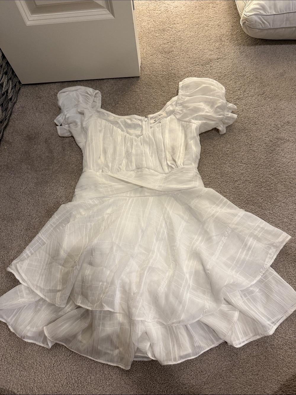 White Puff Sleeve Party Dress